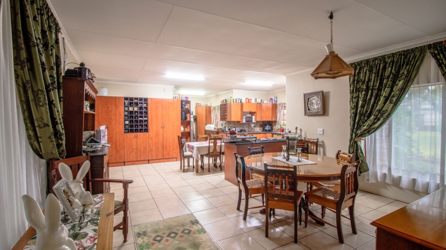 4 Bedroom Property for Sale in Olifantsnek North West